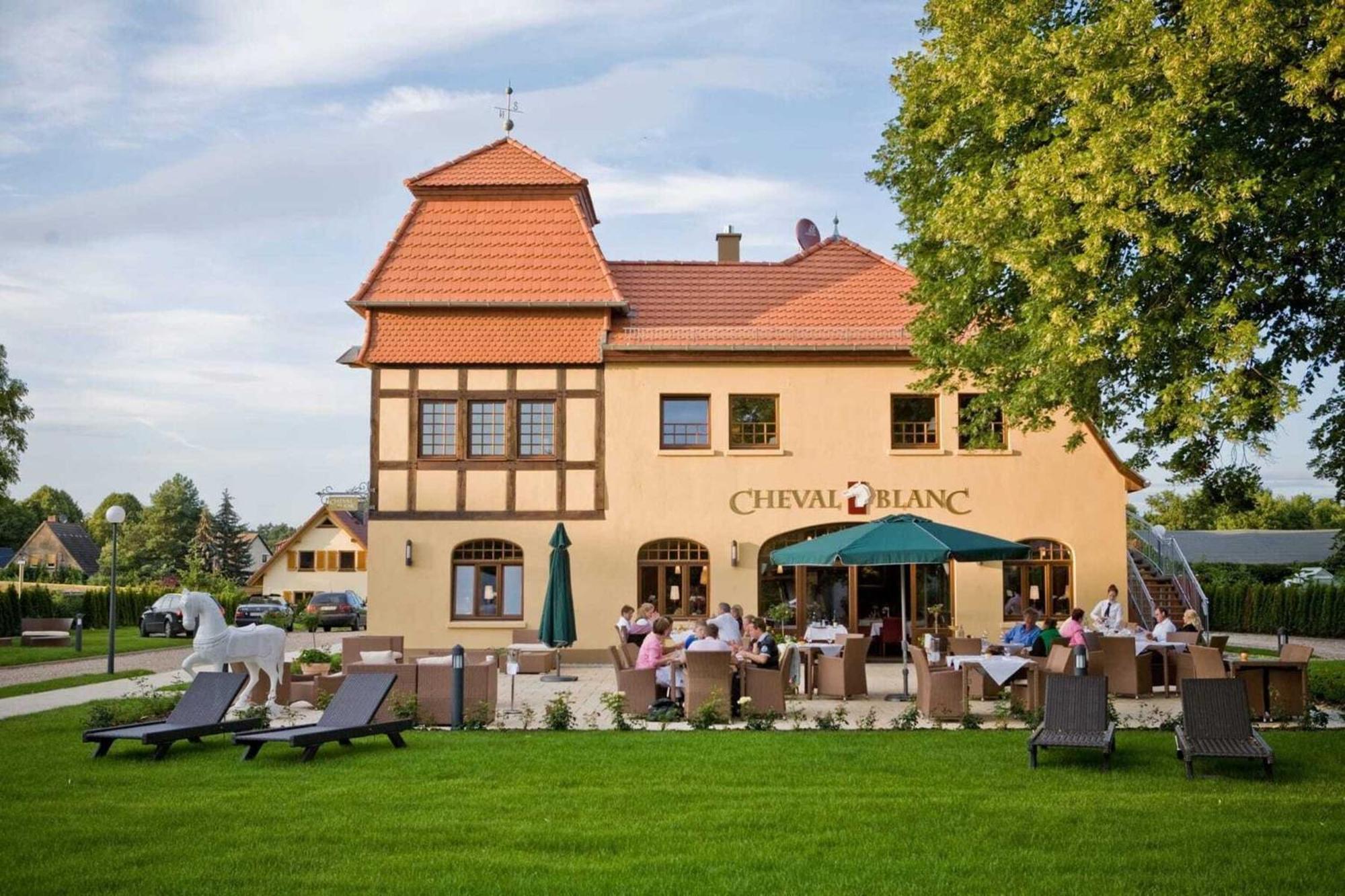 Bernsteinschloss Wendorf  Exterior photo